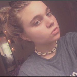 Meet your Posher, Molly